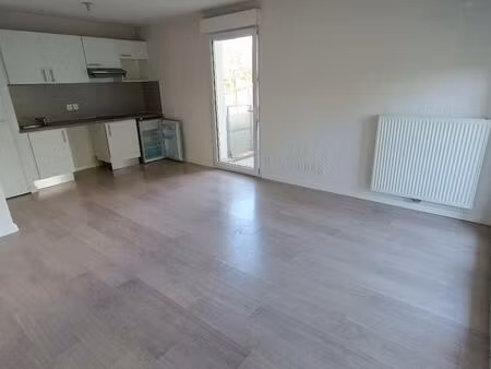 location appartement 2 pièces 48m² begles 33130