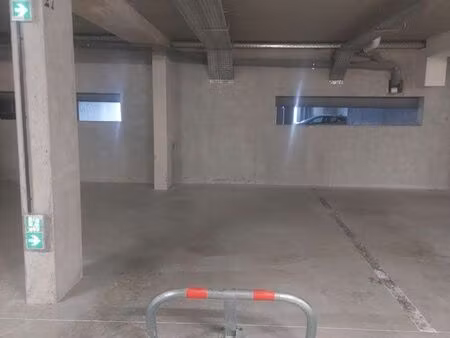 location place de parking