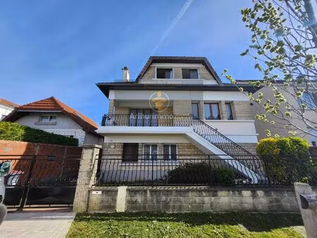 vente maison 7 pièces 242 m2 à ormesson-sur-marne