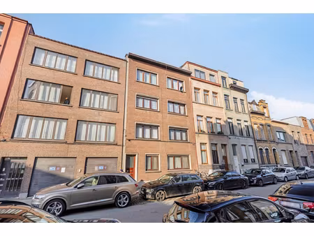 appartement te koop in wilrijk met 2 slaapkamers