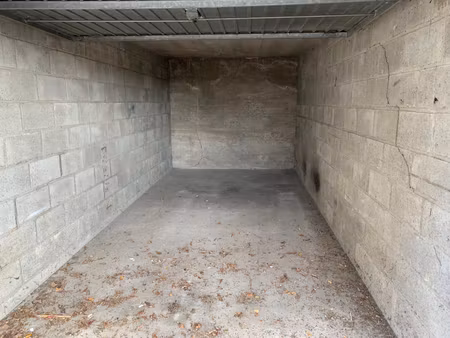 parking / box evreux