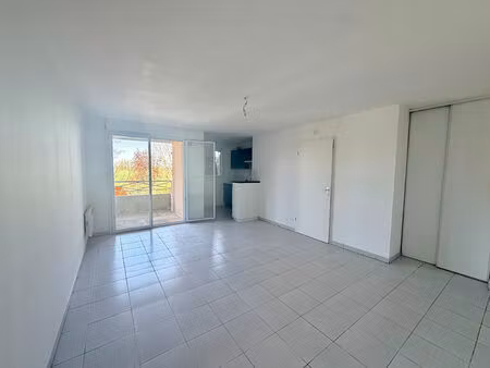 vente appartement 2 pièces  40.00m²  seilh