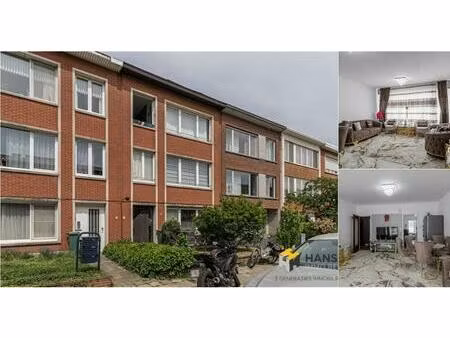 appartement à vendre à gebroeders blommestraat 25 borgerhout (rbv47823)
