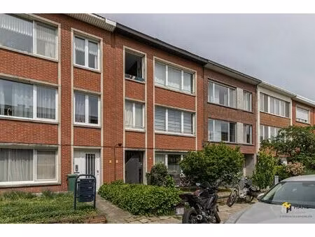 appartement te koop in borgerhout met 2 slaapkamers