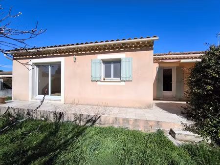 entraigues-sur-la-sorgue maison 115 m² plain-pied - 3 chambres - garage