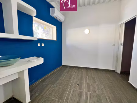 location local professionnel 15m² baie mahault 97122