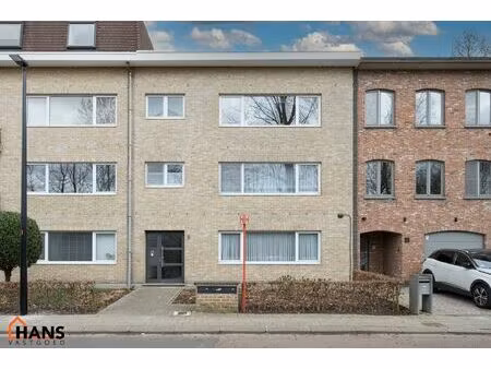 3-slaapkamerappartement met garagebox.