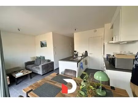 gezellig appartement met 2 slaapkamers en autostaanplaats