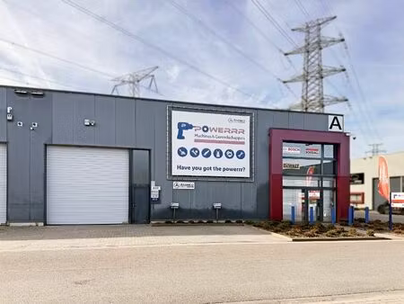 magazijn met showroom te huur