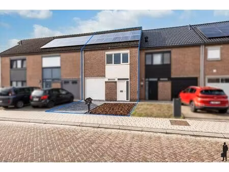 instapklare gezinswoning met tuin en 3 slaapkamers