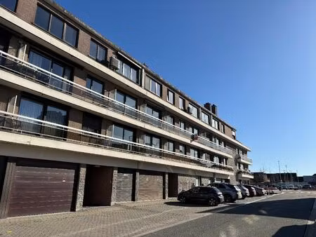 gerenoveerd 2-slaapkamerappartement in het centrum!