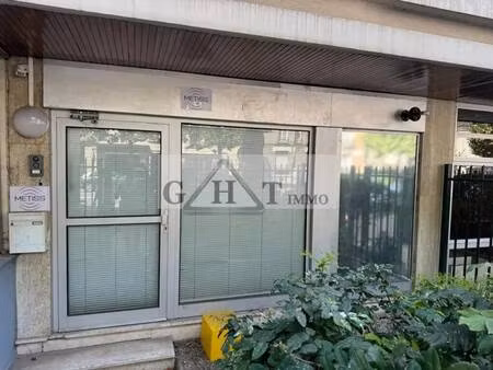 vente entrepôt 152 m²