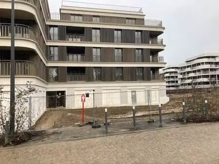 vente commerce noisy le grand 93160 73m²