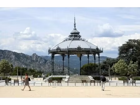 vente commerce 165 m²