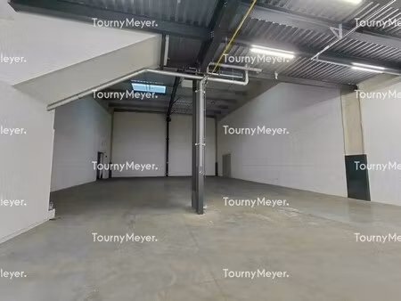 location entrepôt carquefou 44470 1034m²
