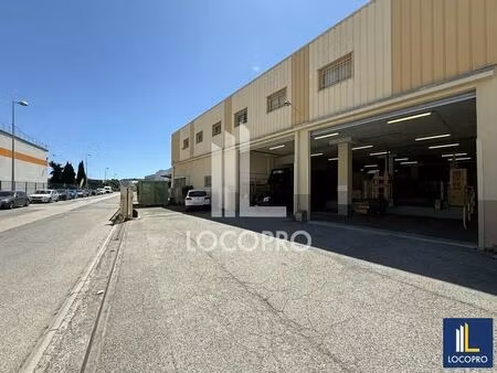 location local d'activités 1 646 m²