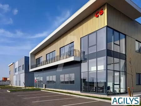 vente local d'activités 2 982 m²