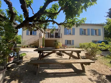 vente maison 5 pièces 114 m² à caderousse (84860)  335 000 €