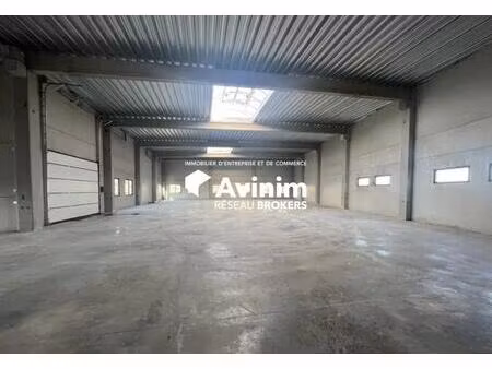 location entrepôt 1 500 m²
