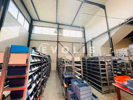 location local d’activités tigery 91250 232m²