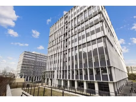 location local professionnel 3 595m² courbevoie 92400