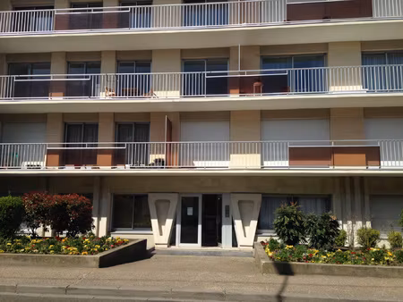 location parking poissy 78300