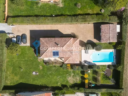 vente maison 8 pièces 201.6 m² à saint-paul-cap-de-joux (81220)  367 500 €