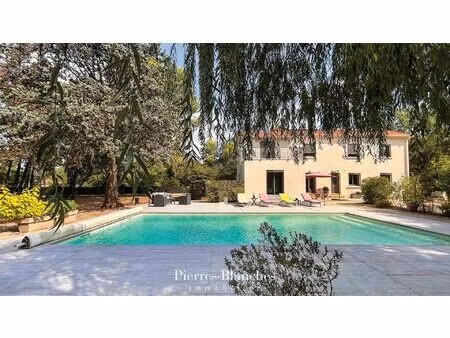 vente maison 6 pièces 202 m² uzès (30700)