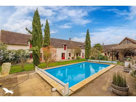 vente maison 7 pièces 198 m² à descartes (37160)  400 140 €