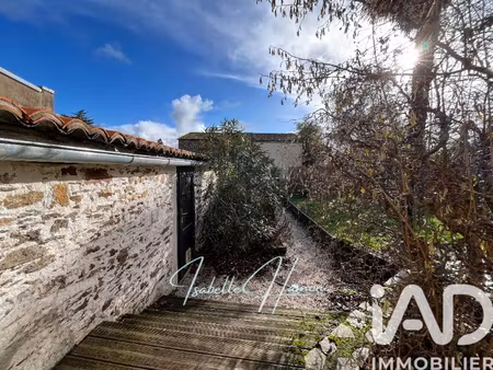 vente maison 9 pièces 212 m² à la chapelle-basse-mer (44450)  399 000 €