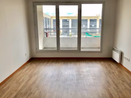 location appartement 2 pièces  42.09m²  lognes