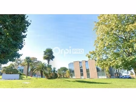 location bureaux 133 m²