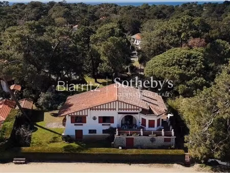 villa d'exception - vue imprenable entre lac et océan