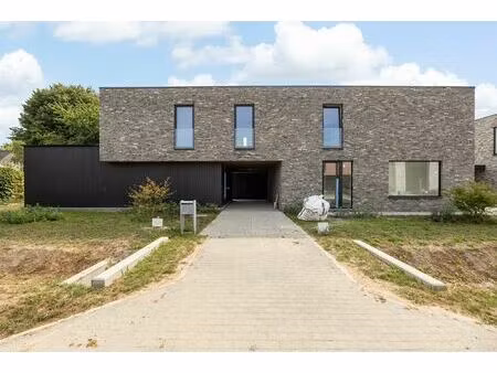 huis te koop in viersel met 4 slaapkamers