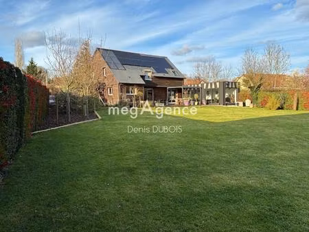 maison cinq chambres et dépendances garages.