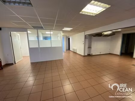 location local commercial 148m² nantes 44200
