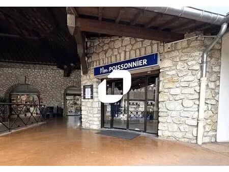 location commerce 129 m²