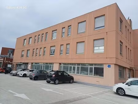 vente bureaux 800 m²