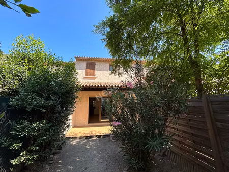 agréable maison 2 chambres  terrasse au sud + jardin  résidence sécurisée