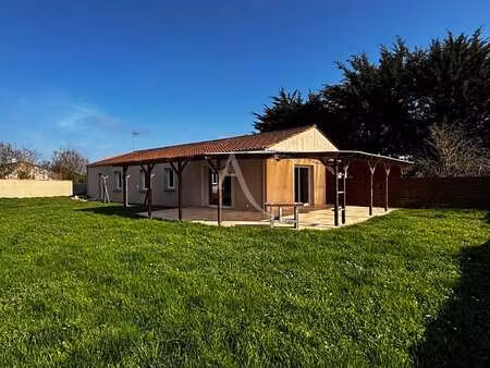 vente maison à champagné-les-marais (85450) : à vendre / 118m² champagné-les-marais