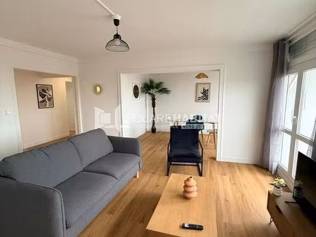 superbe appartement meublé t4 entièrement rénové en centre-ville.