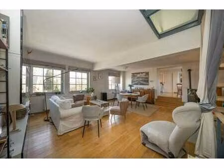 élégant appartement triplex avec 2 garages & grande terrasse