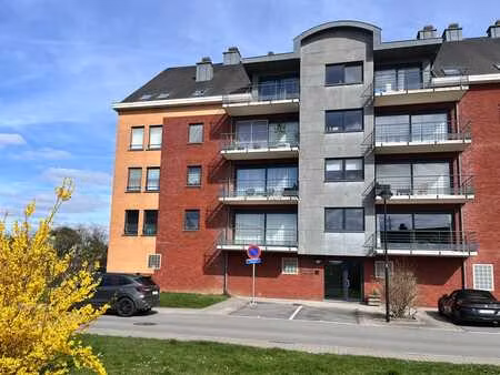 superbe appartement au calme proche de la gare