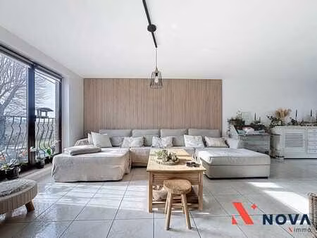 maison 3façades de plus de 250m² bâtie et 2 garages + jardin