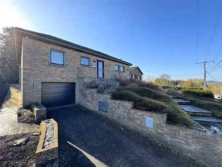 maison 4 façades avec jardin et caves