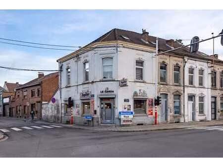 immeuble commercial (duplex 3chambres)