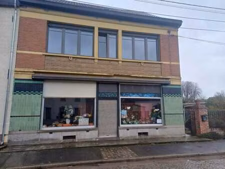 estinnes-au-val - rue grande  164