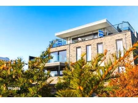 superbe penthouse de 2022 avec vaste terrasse et 2 emplac. !