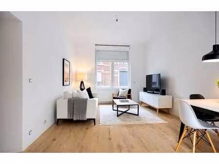 superbe appartement avec terrasse et jardin