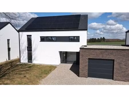 maison zéro énergie - label a++ avec très belle vue arrière